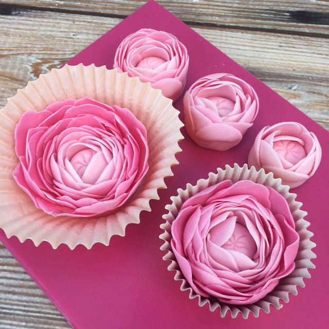 FMM vykrajovátko na pryskyřník sada 2 ks